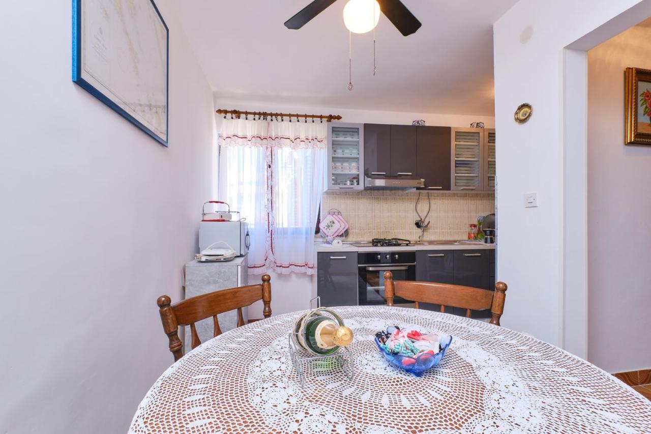 Apartman Ana Mali Lošinj Exterior foto